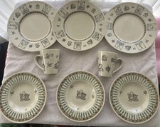 Disney Winnie the Pooh 100 Acre Woods 8 Piece Set 3 Salad 3 Dinner Plates 2 Mugs