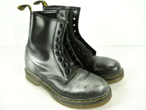 11821 doc martens