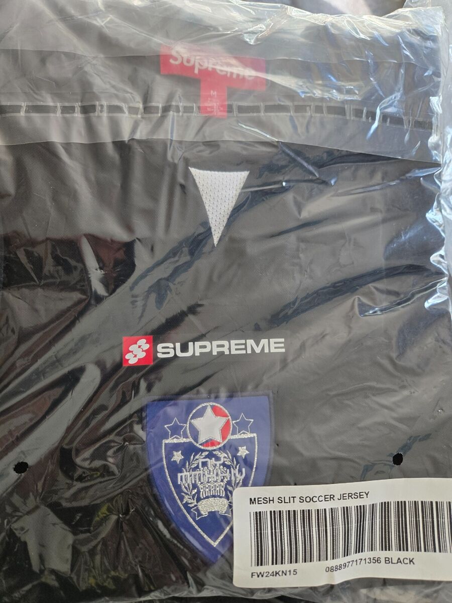 Supreme®/ Crest Soccer Jersey MEDIUM (*New) | eBay Supreme®/ Crest Soccer Jersey MEDIUM (*New) | eBay