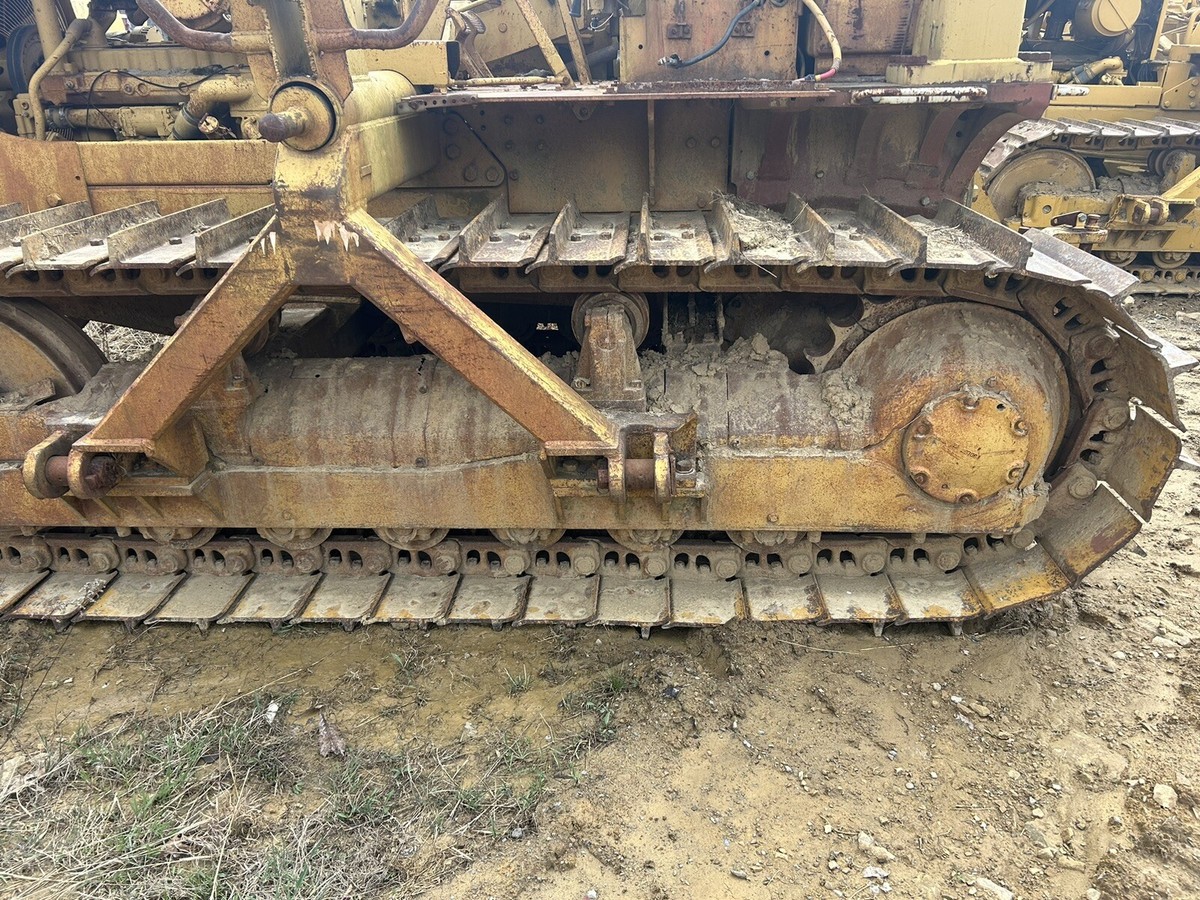 Sac De Sport CATERPILLAR - Drapeau Et Modèles D'engins D11R, D7R, D9R, 420E - Neuf