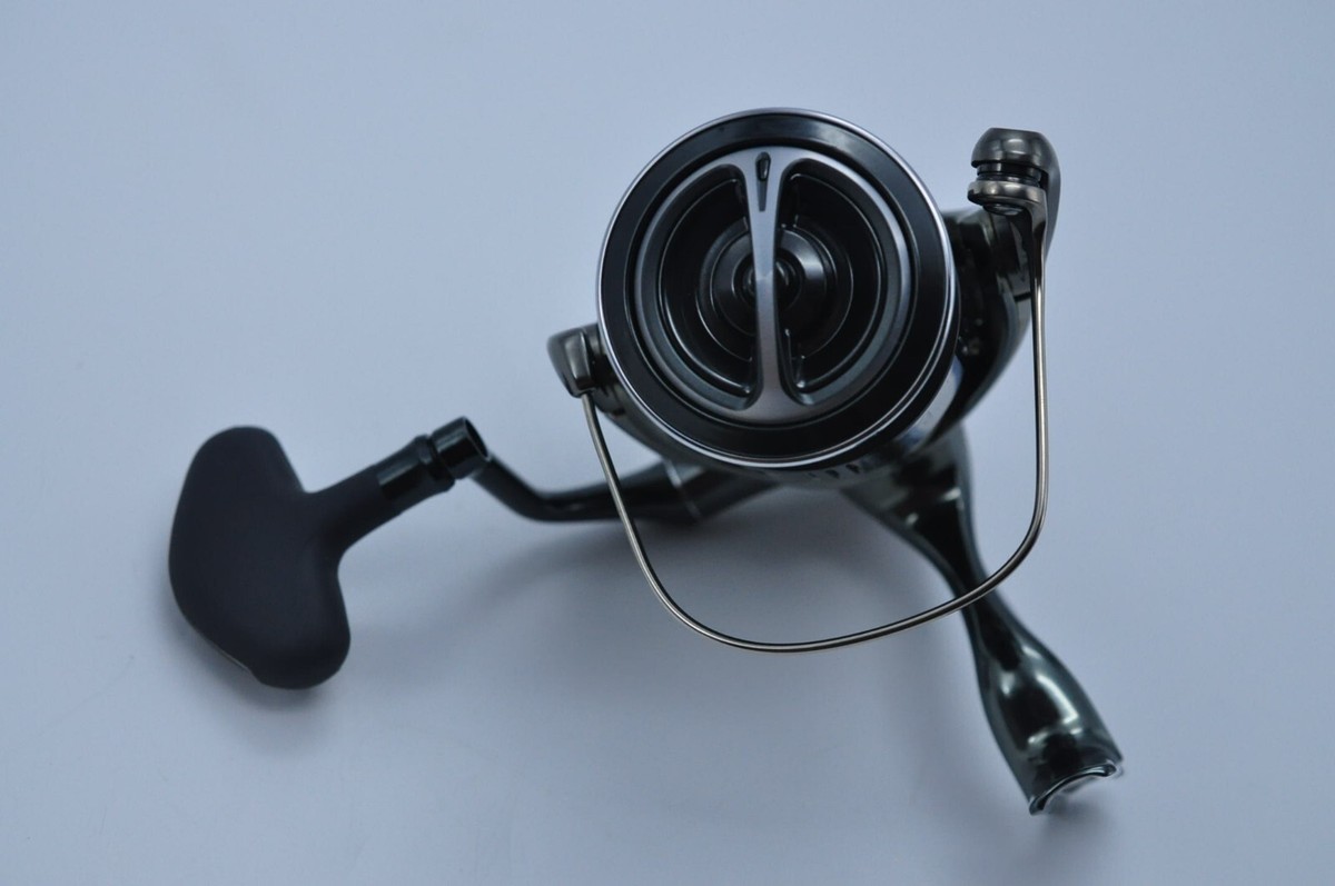 2022 Shimano Stella 4000XG-K 6.2:1 Gear Spinning Reel Near