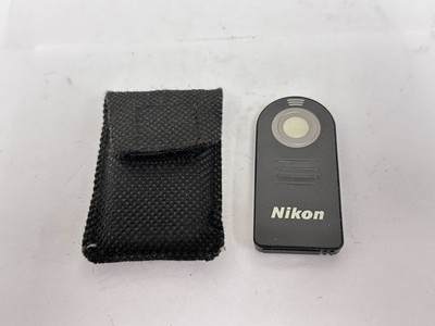 Genuine Nikon Wireless ML-L3 Remote w. Battery D7500 D750 D3400 D3300 3200 5500