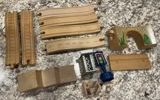 Thomas and Friends Train Track pieces Wooden Railways Arched Viaduct Support lot