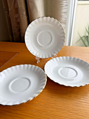 ROYAL ALBERT POTTERY Val D'Or Teetasse Untertasse Bone China 60er Jahre