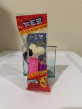 Vintage 2001 PEZ Peanuts Snoopy Candy Dispenser Sealed Bag NOS