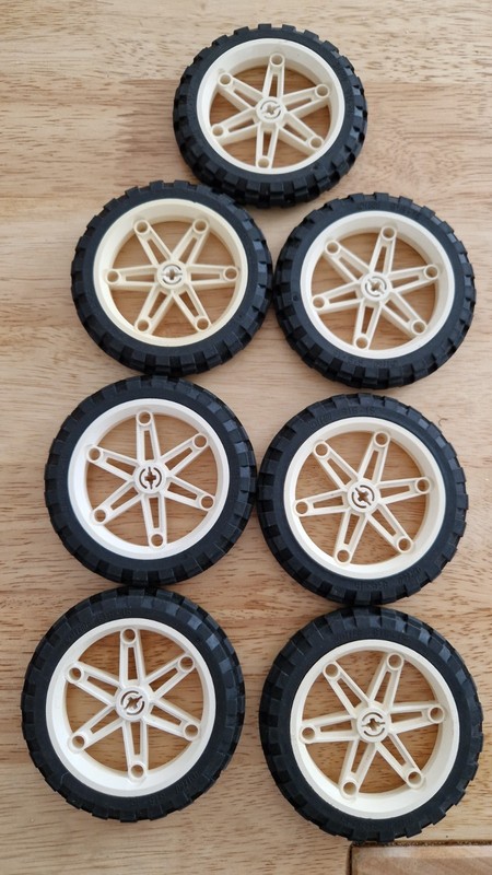 LEGO Technic 2903c01 rim 2903 - 61.6x13.6 + 2902 tires 81.6x15 - 7 for Sale