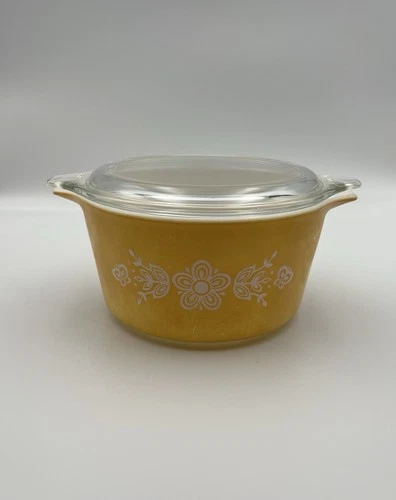 Vintage Pyrex 473 Butterfly Gold 1 Qt Casserole Dish w Lid 1970s