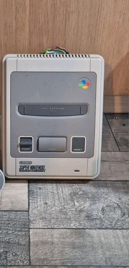 Super Nintendo Entertainment System - Grey -  Console Only! Tested!