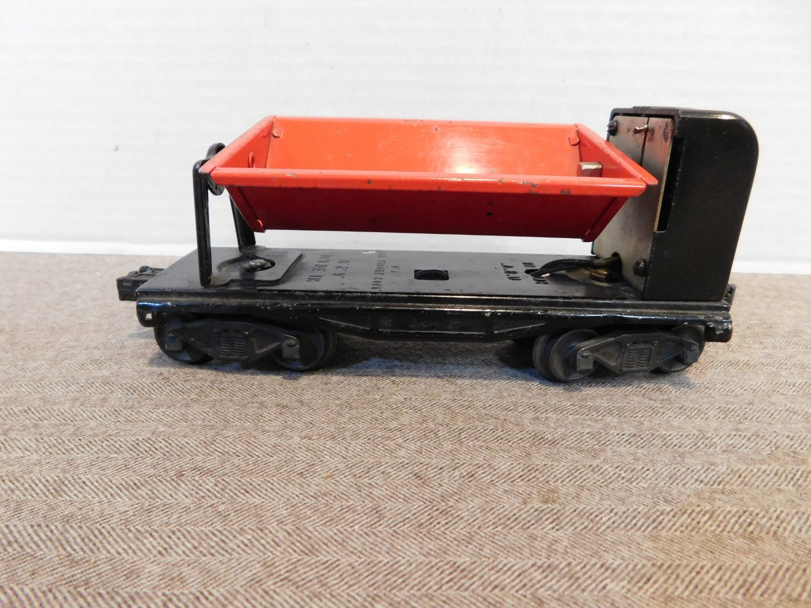 Lionel Postwar O Gauge #3559 Operating Coal Dump Car