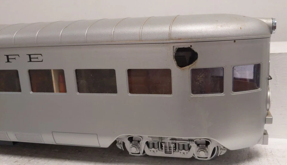 LGB 30590 Santa Fe Streamlined Observation Car - Metal Wheels/Box - Image 3 of 4