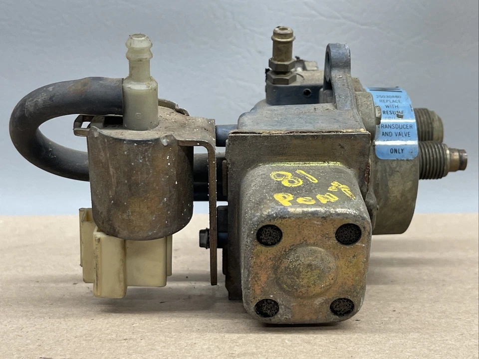 80's AC GM Diesel Cruise Control Transducer 2 Wire Used Untested 25030880 - Image 4 of 4