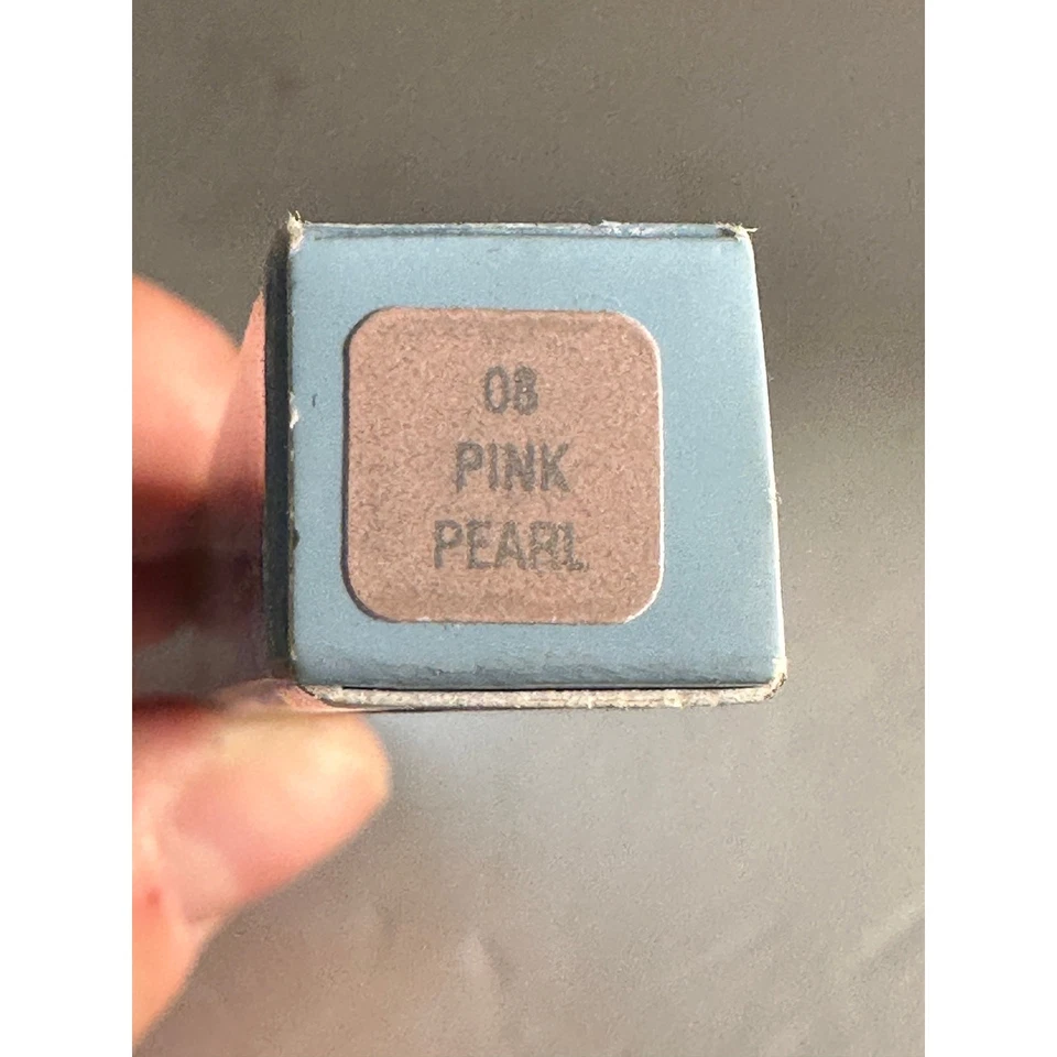 Color de labios líquido American Beauty fabulous Feel nuevo de stock; 08 rosa perla; 0,17 oz Foto 3 de 4