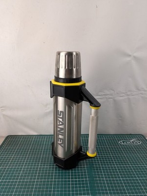 Stanley Aladdin THE BOLT Edelstahl Thermoskanne mit Griff 1,1 Q / 1 Liter