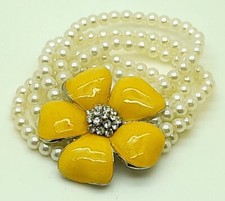 B001 WHITE COLOR FAUX PEARLS BEAD  CRYSTAL  FLOWER STRETCH FASHION BRACELETS