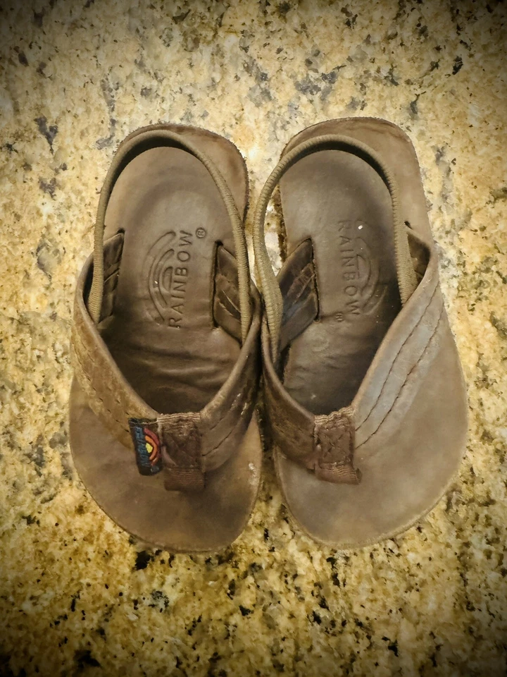 Chanclas Rainbow para niños pequeños talla (5-6) Foto 2 de 4