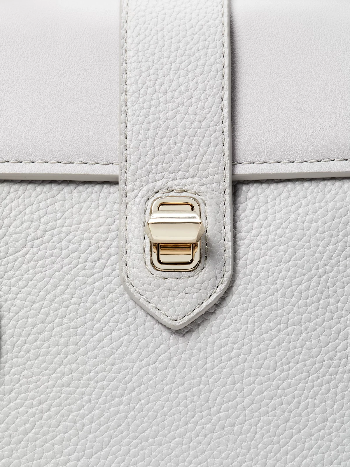 Nuova borsa Kate Spade Essential Medium North South pelle ciottoli luna polvere