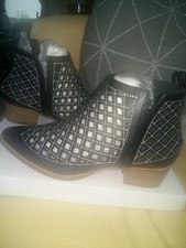 Black Ankle Boots Cape Robin size 4.RRP £55.