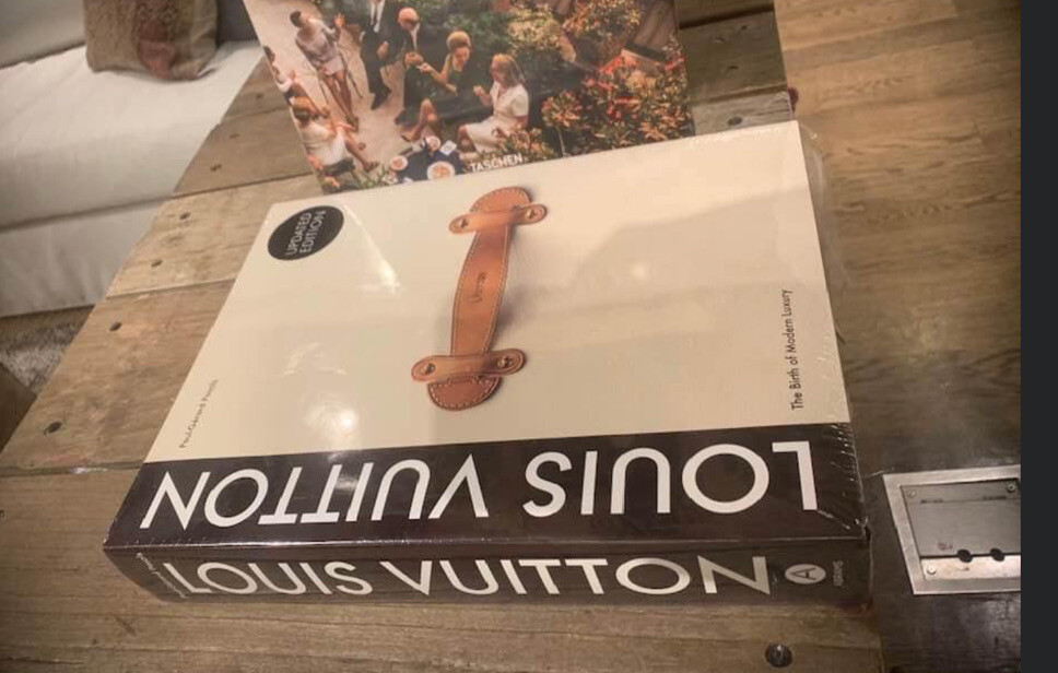 Louis Vuitton: The Birth Of Modern Luxury, Updated Edition Coffee