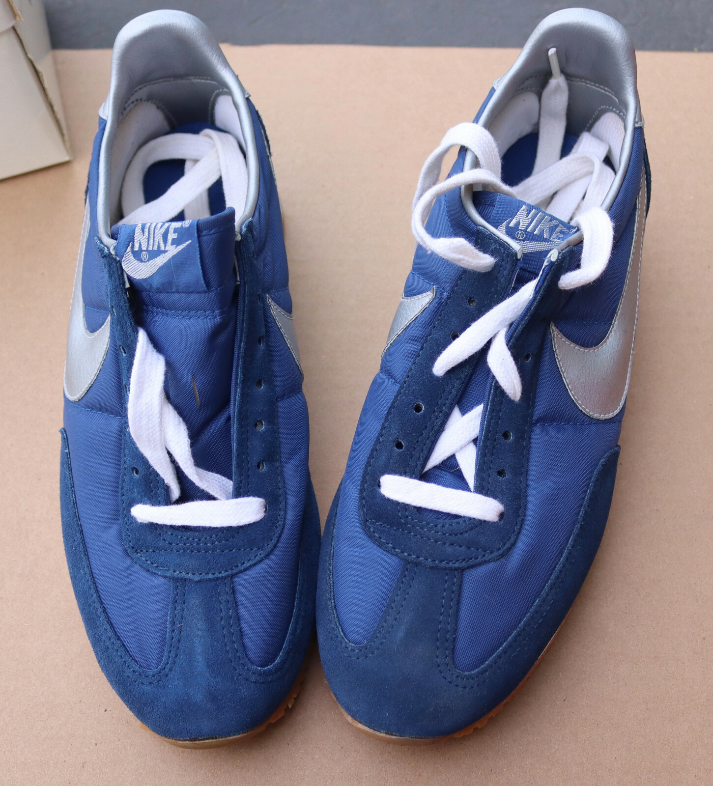 Vintage 1980s NIKE Oceania NB/SIL Blue 
