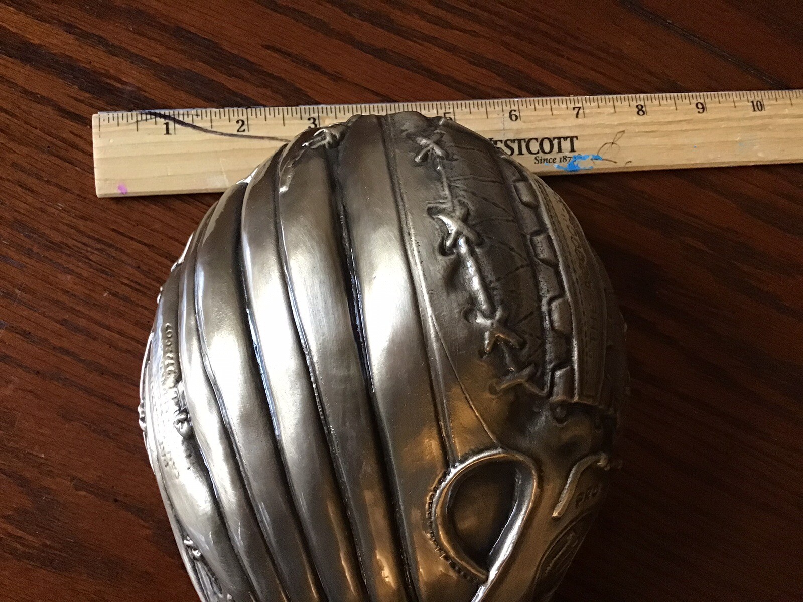 Wilson A2000  Rare Baseball Glove Metal Heavy Display Trophy Decor ~9&rdquo; 3.6 Lb