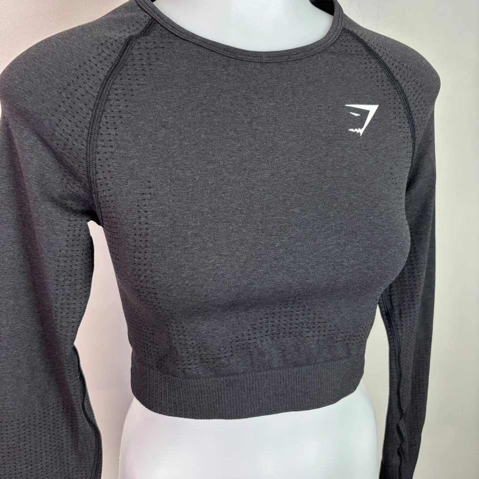 Top corto sin costuras Gymshark Vital medio gris carbón compresión ajustado Foto 2 de 4