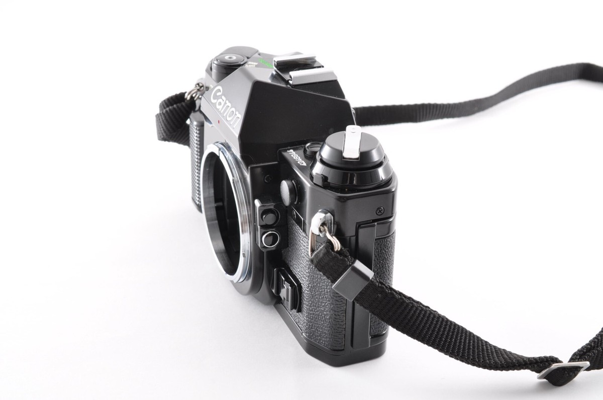 Canon AE-1 Program Black / Lens New FD 50mm f/1.4 Excellent