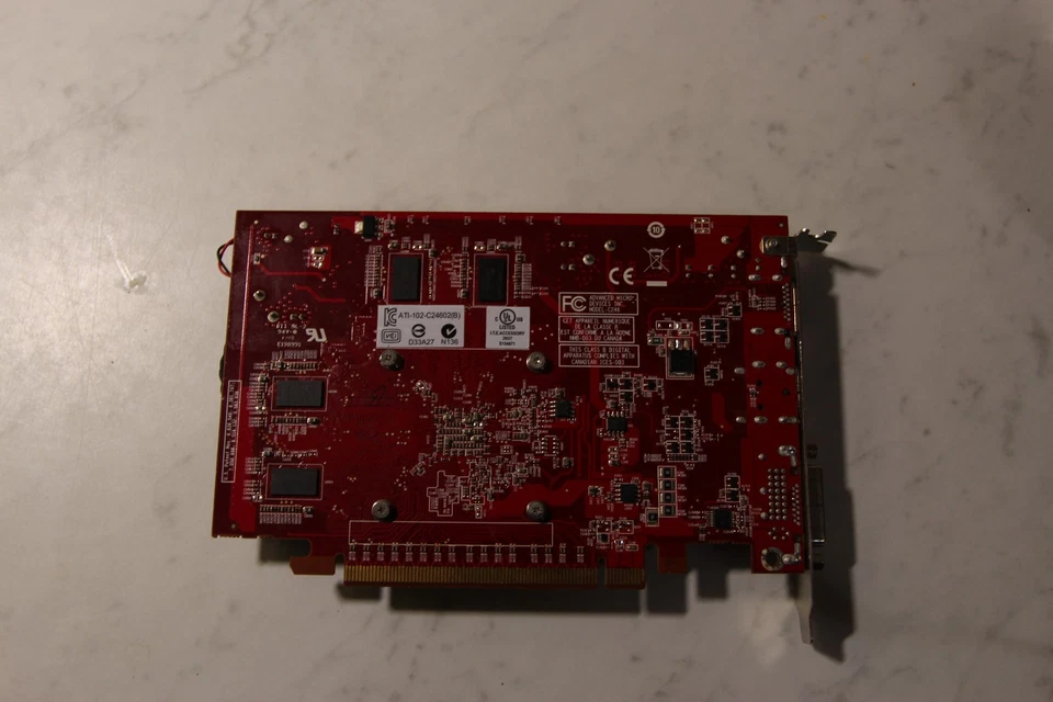 AMD Radeon HD6570 1GB DDR3 Video Card - Image 3 of 4