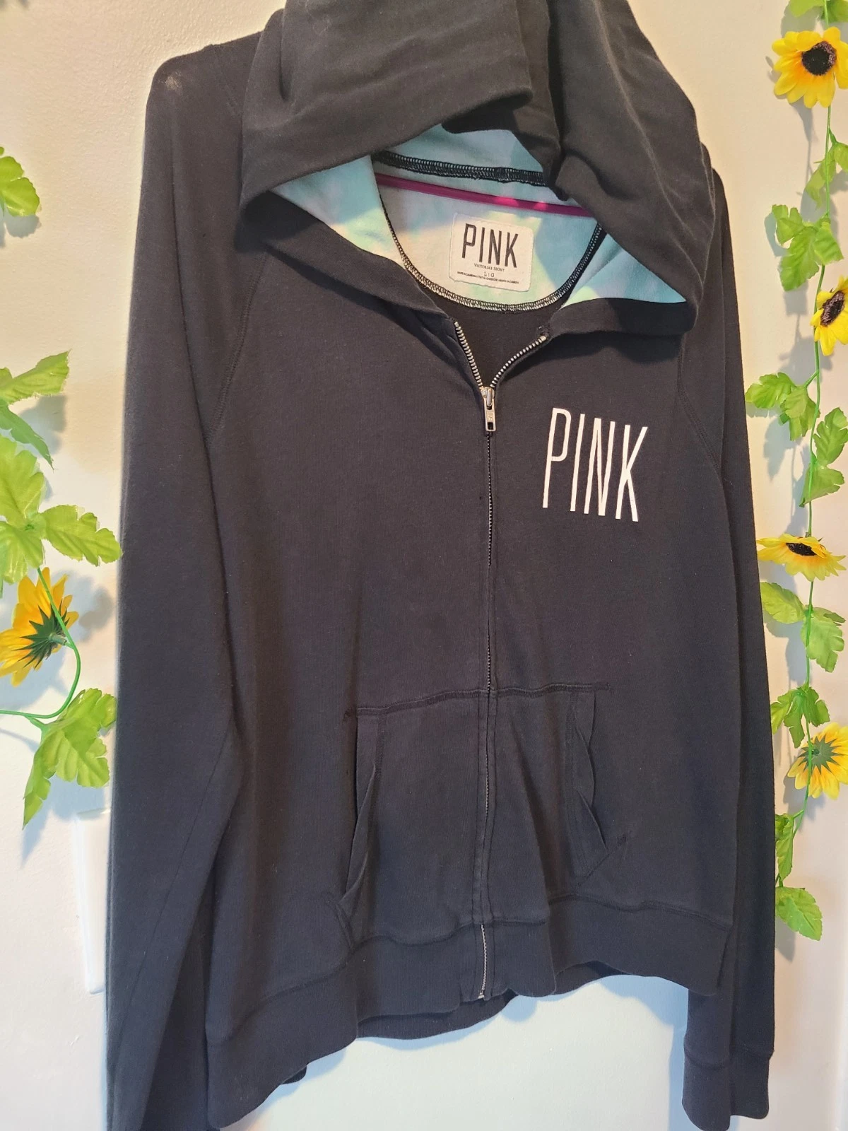 UNDERCOVER Giacca con cappuccio e zip grande rosa Victoria's Secret