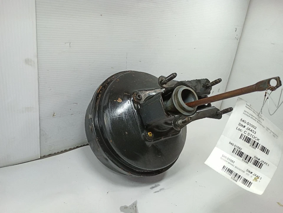 Power Brake Booster from 1996 Dodge Ram 2500 11839668 - Image 3 of 4