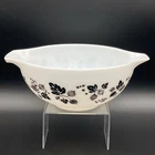 Vintage Pyrex 443 Gooseberry Cinderella Mixing Bowl Black White 2 1/2 Qt.