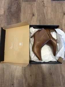 27 Edit Natrilyzer  Esme Brandy Size 7.5 Worn Once Excellent Condition With Box