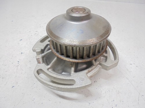 VW GOLF 2 II WASSERPUMPE 1.3 2G / AU 72939