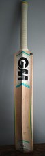 Six6 101 Cricket Bat - Kashmir Willow by Gunn & Moore