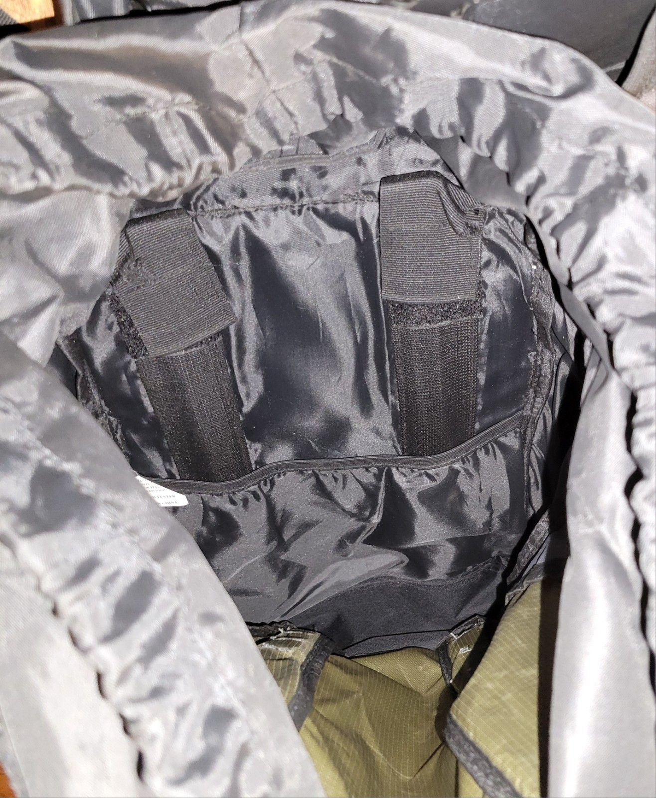 Hi-Tec Nova 65 Hiking Camping Backpack Padded With Internal Frame  Green 