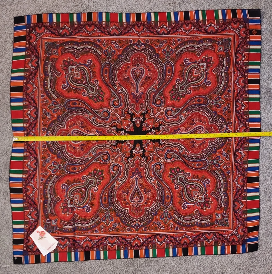 Women's Pavlovo Posad 100% Pure New Wool Shawl "Tatiana" Design 90cm x 90cm NWT - Image 4 of 4