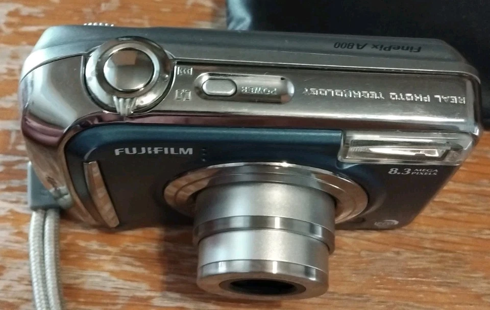 FUJIFILM FINEPIX A800 8.3 MEGAPIXEL DIGITAL CAMERA 2GB MEMORY CARD, photo 4 of 5
