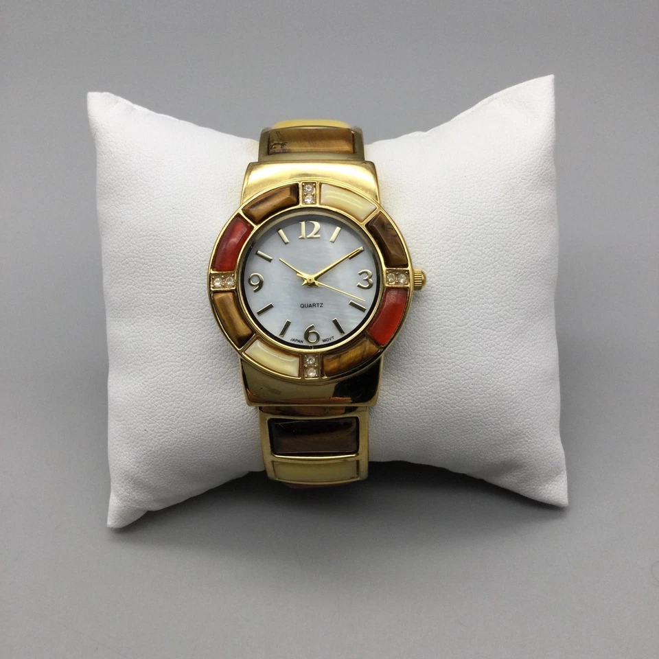 Reloj para mujer con esfera MOP de 32 mm tono dorado brazalete bisel con incrustaciones de cristal batería nueva Foto 2 de 4