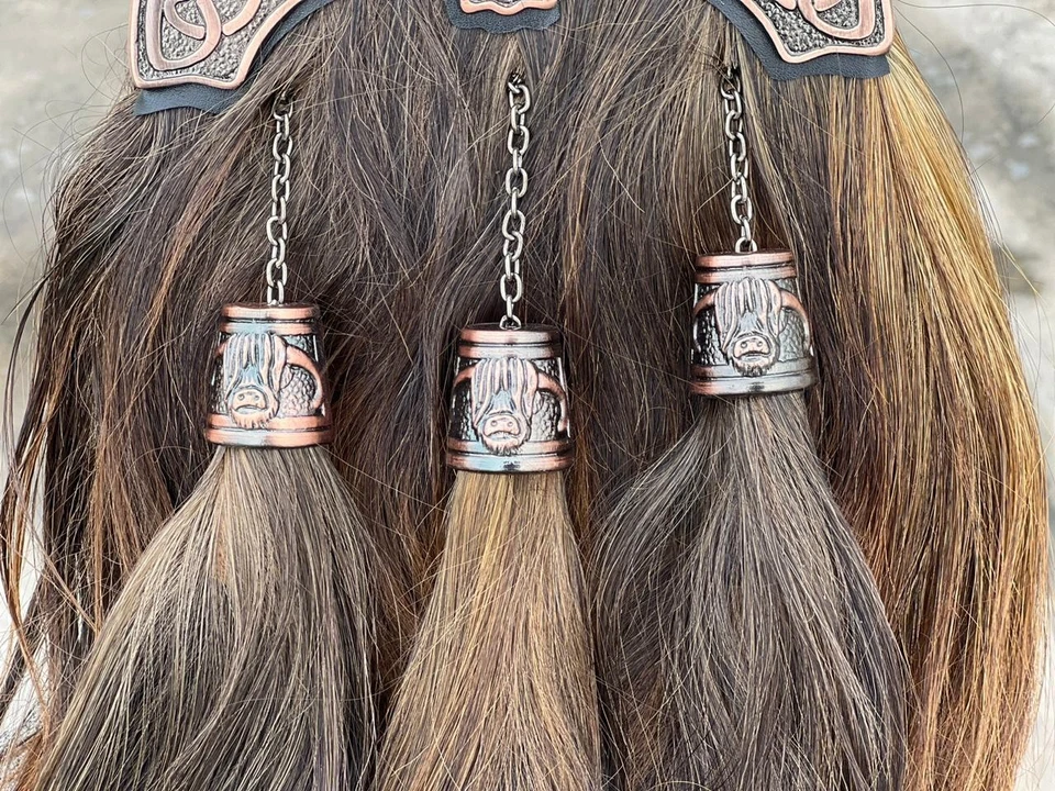 Scottish Antique 100% Original Long Bull Hair kilt Sporran With Chain & Belt - image 4 of 4