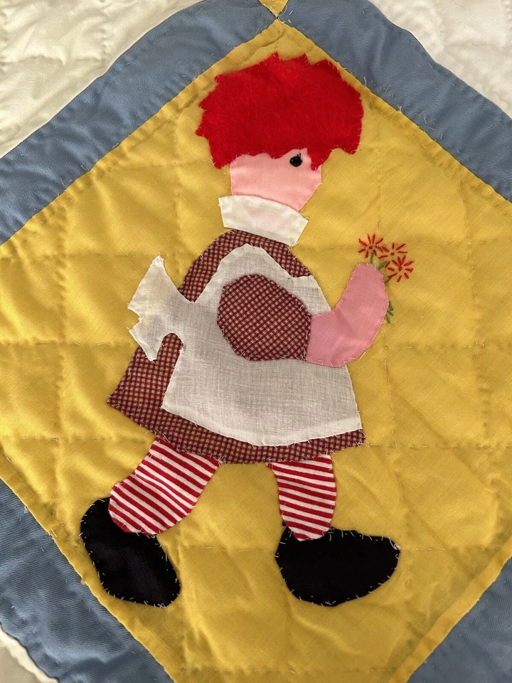 Handmade Hand Sewn Raggedy Ann and Andy Baby Crib Quilt 46x46 Made In 2004 - Image 4 of 4