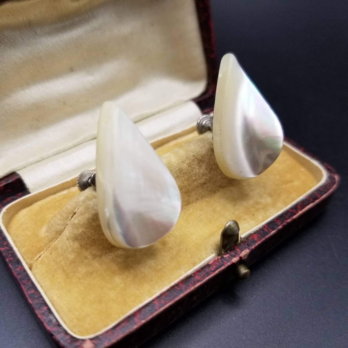 Shell White Pear Shape Stone Simple Elegant Elega… - image 3