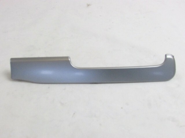 5K1858417 Leiste Kühlergrill Innen- Armaturenbrett Linke Seite  