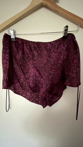 Lace Camisole and shorts set NEW 100% silk pink tiger size Medium RRP£120 - Picture 3 of 4