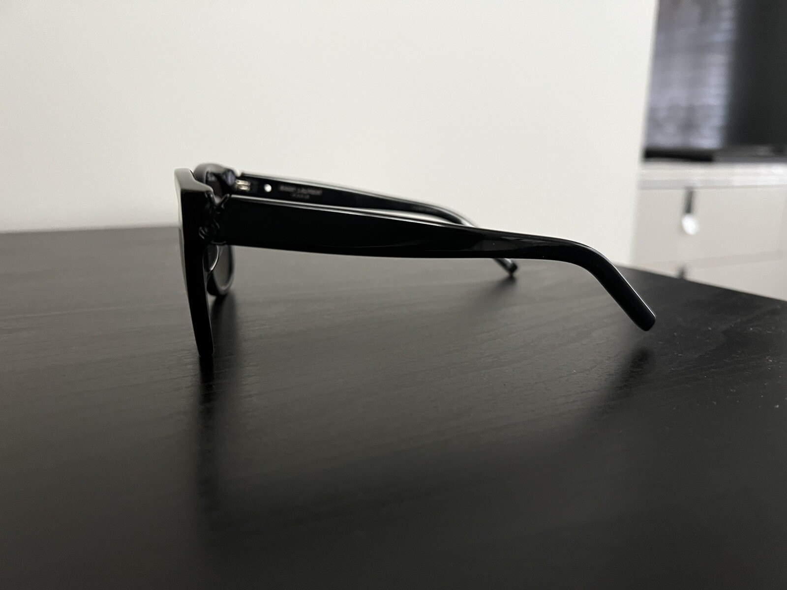 SAINT LAURENT Occhiali da sole neri YSL taglia 54 mm