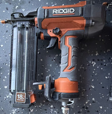 RIDGID 18GA Brad Nail and Narrow Crown Staple...