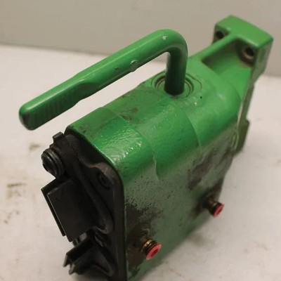 Used Breakaway Coupler Upper fits John Deere 8245R 8270R 8295R 8430 RE559661