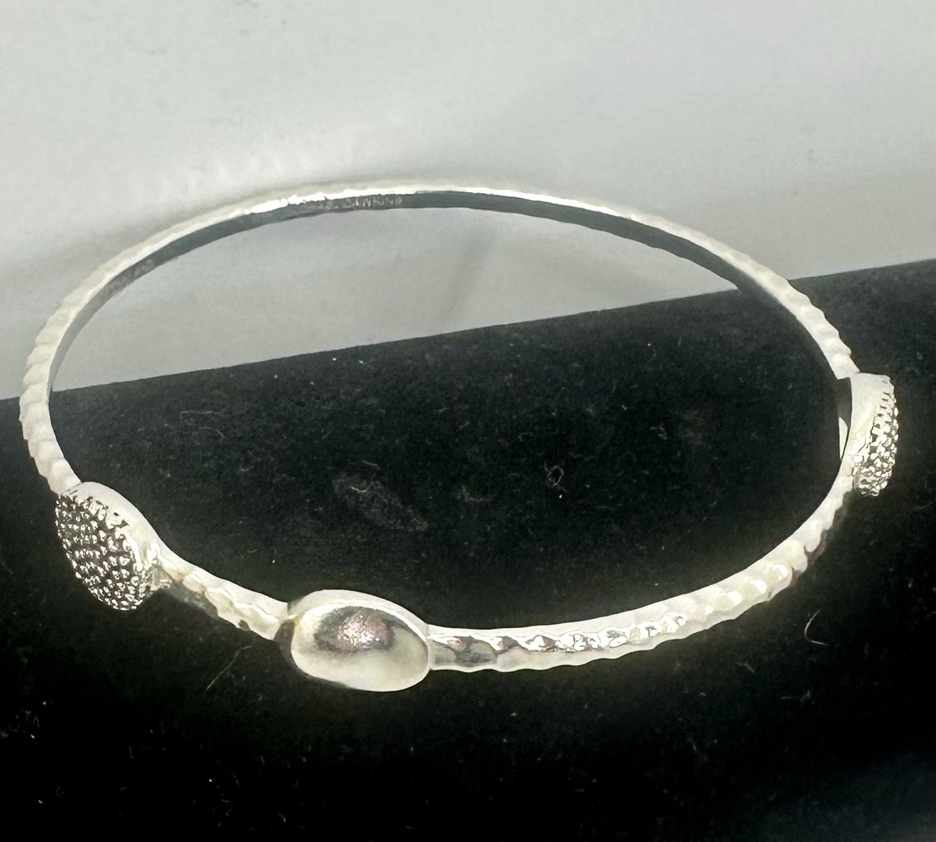 MICHAEL DAWKINS Sterling Silver Stack Hammered Po… - image 4