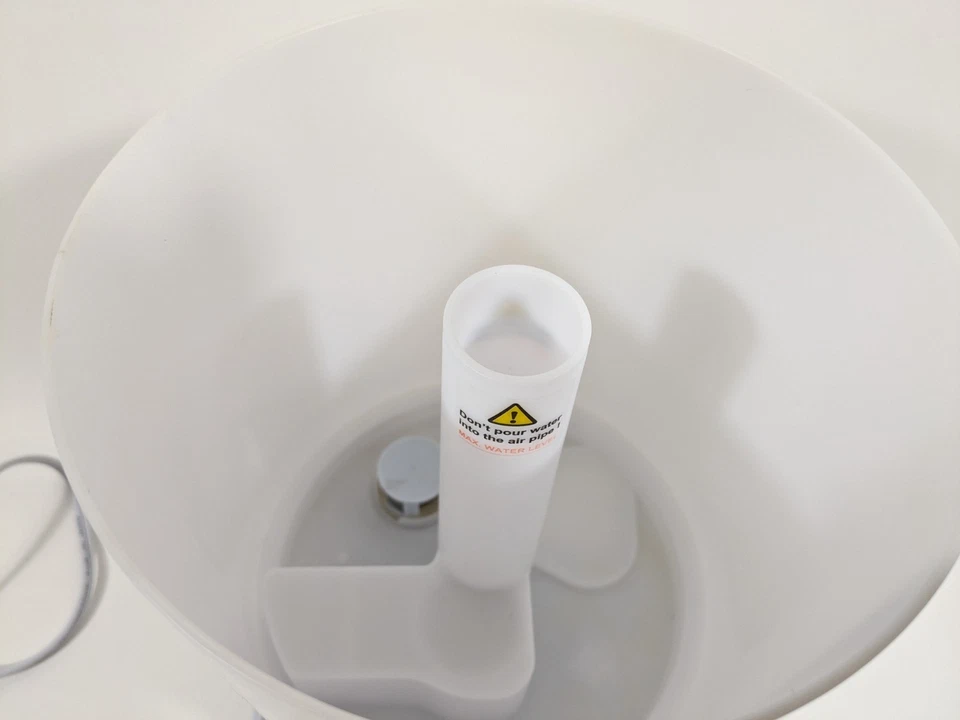 Bell Howell 4L Top Fill Humidifier Color Changing Air Humidifier Quiet - Image 4 of 4