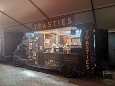 Catering Trailer Burger Van Food Truck Mobile Street Food Truck* READY TO GO**