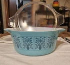Vintage Pyrex Saxony Tree of Life 2.5 QT casserole with lid, excellent condition