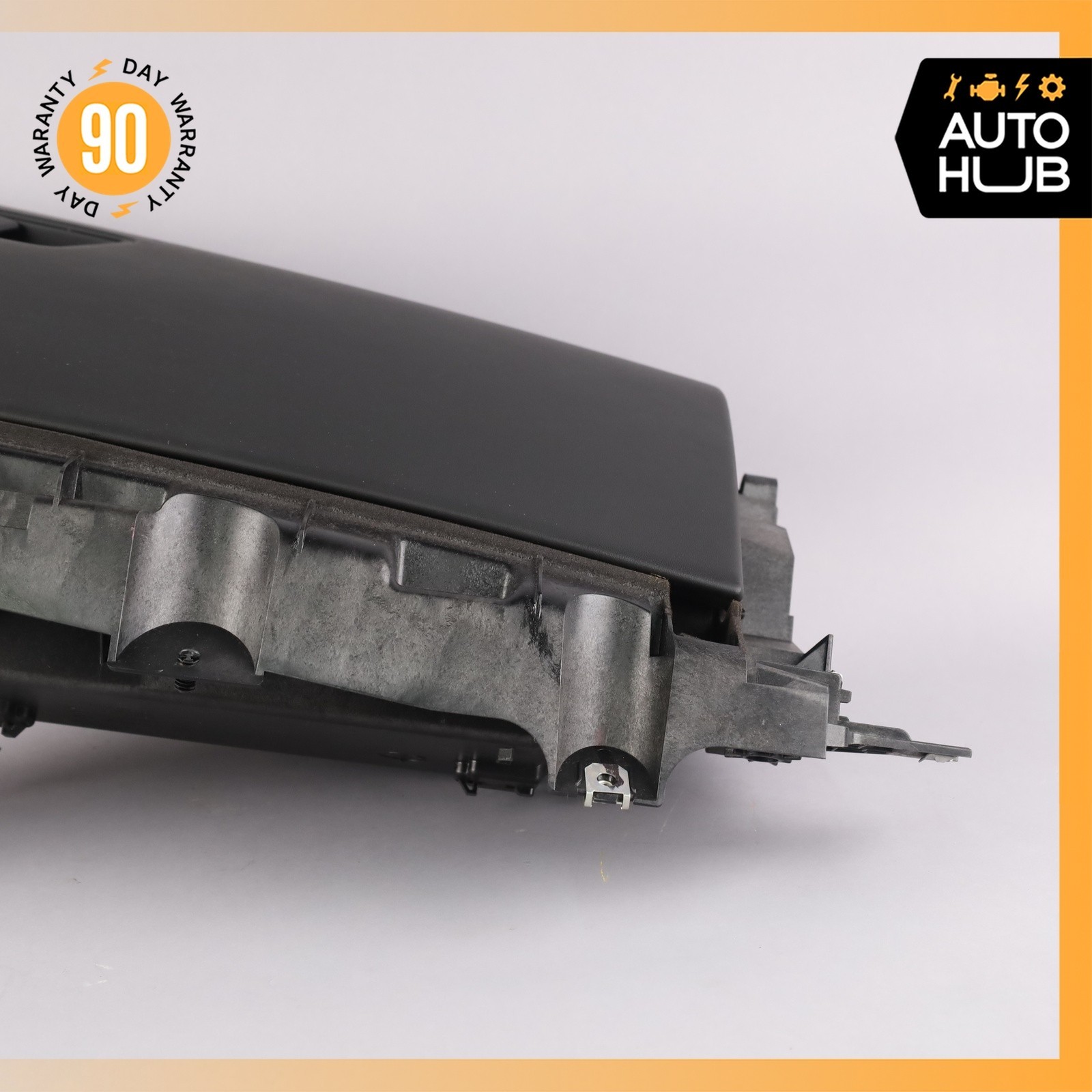17-20 Maserati Levante M161 Dashboard Dash Glove Box Glovebox Black OEM 89k